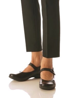 Dansko Fawna Mary Jane Clogs Black Leather Size 39